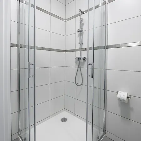 Apartment Polmedica Nowoogrodzka A *